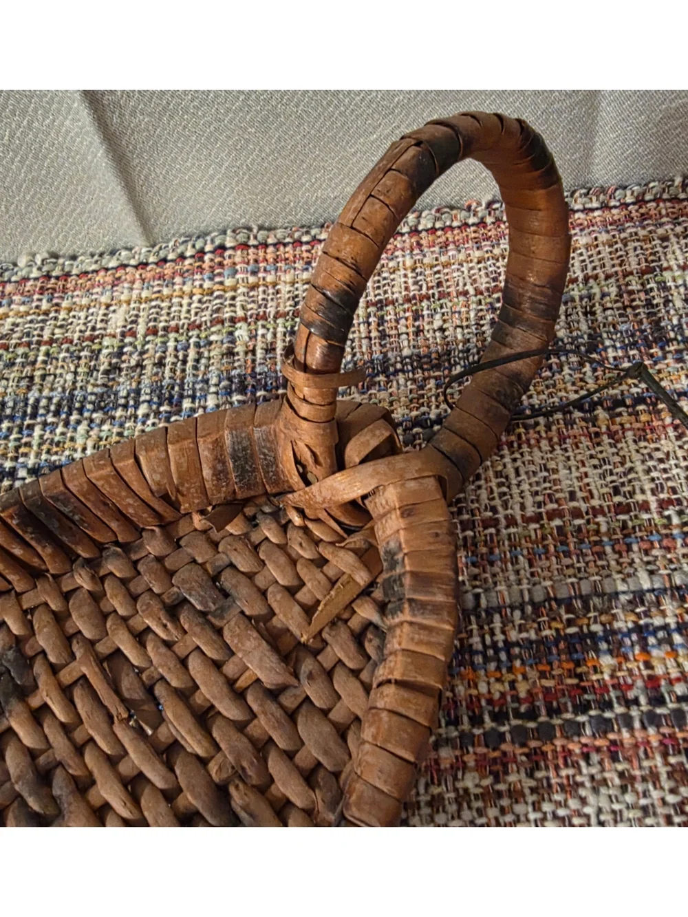 Vintage Handwoven Brown Wicker Dustpan Basket - Rustic Home Accent